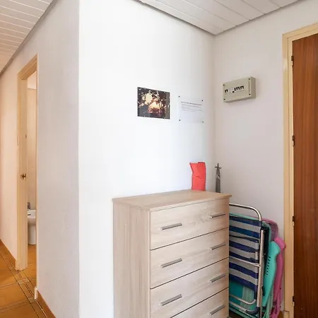 Apartment With Stunning Sea Views *