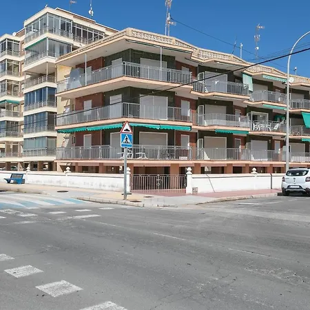 With Stunning Sea Views Apartment *